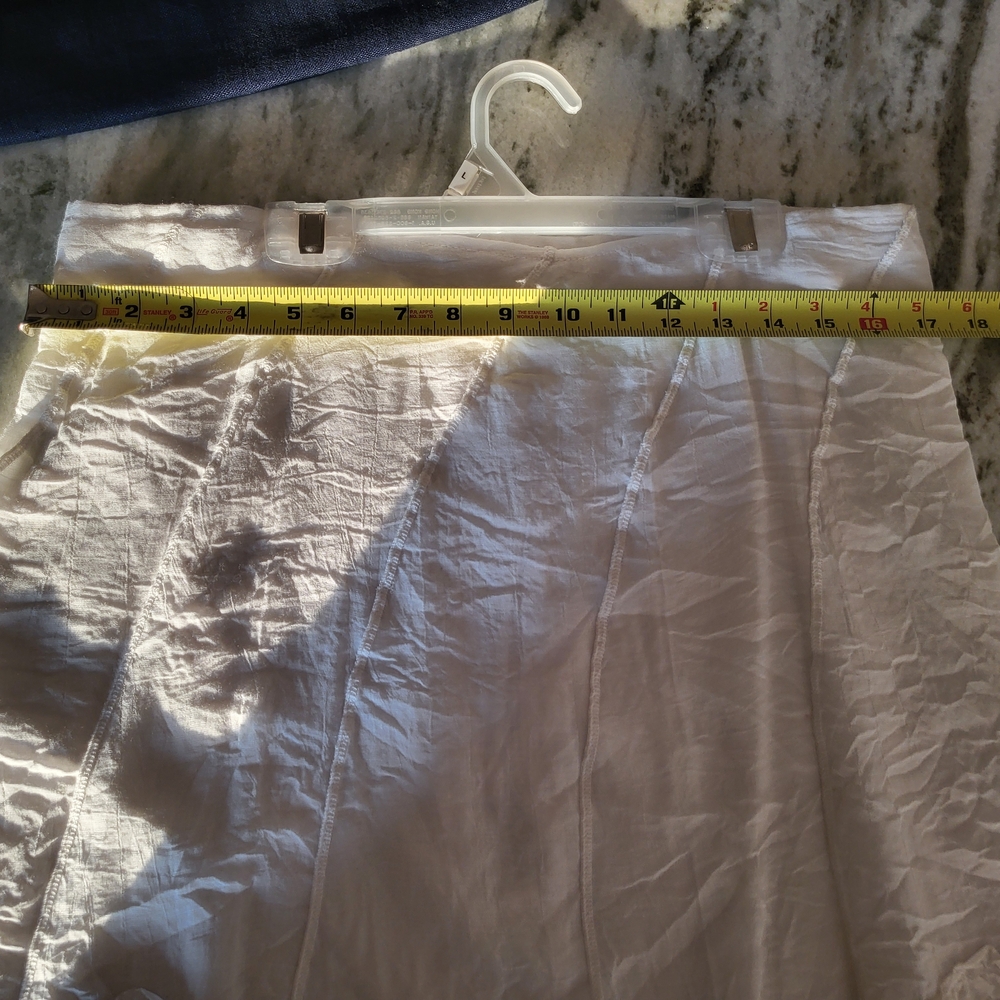 Solitaire White Midi Skirt Timeless Elegance - Picture 3 of 6